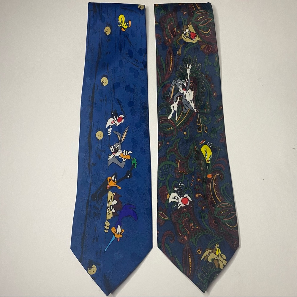 Looney Tunes Neck Ties Bugs Bunny Tweedy Bird Road Runner Daffy Read Set Of 2